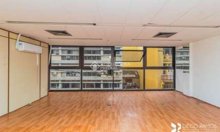 Sala comercial para alugar na Rua dos Andradas, 1248, Centro Histórico, Porto Alegre, 100 m2 por R$ 2.000