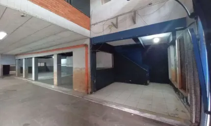 Barracão / Galpão / Depósito para alugar na Avenida Farrapos, 2751, Floresta, Porto Alegre, 550 m2 por R$ 6.600