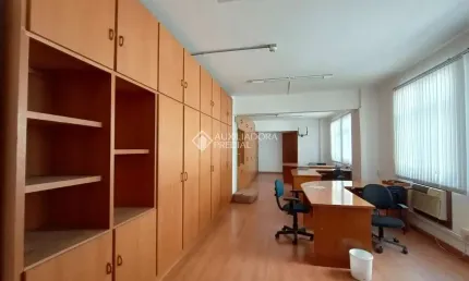 Sala comercial para alugar na Rua Doutor Flores, 105, Centro Histórico, Porto Alegre, 40 m2 por R$ 1.800