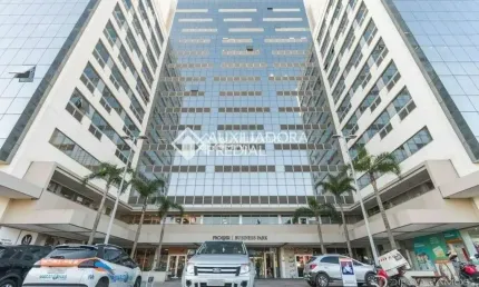 Sala comercial para alugar na Avenida Ipiranga, 7464, Jardim Botânico, Porto Alegre, 105 m2 por R$ 5.400