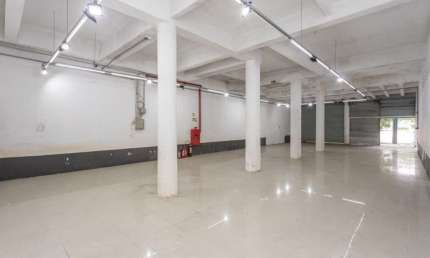 Ponto comercial para alugar na Avenida Cairu, 712, Navegantes, Porto Alegre, 260 m2 por R$ 2.800