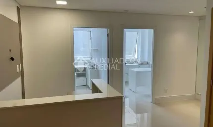 Sala comercial para alugar na Rua Gomes Jardim, 271, Santana, Porto Alegre, 37 m2 por R$ 2.800