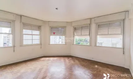 Sala comercial para alugar na praça otávio rocha, 179, centro histórico, porto alegre, 24 m2 por r$ 500