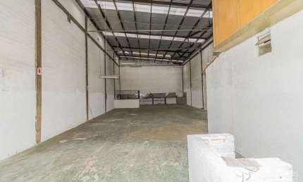 Barracão / Galpão / Depósito para alugar na Rua Padre Diogo Feijó, 377, Navegantes, Porto Alegre, 235 m2 por R$ 3.500