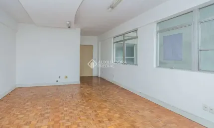 Sala comercial para alugar na Avenida São Pedro, 844, São Geraldo, Porto Alegre, 45 m2 por R$ 700