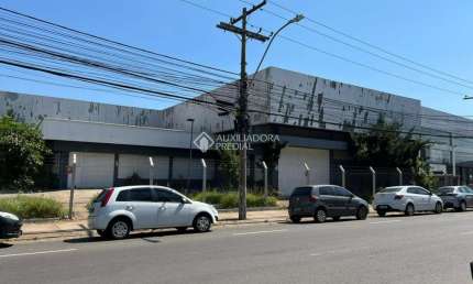 Prédio para alugar na Avenida Pernambuco, 1155, Navegantes, Porto Alegre, 1600 m2 por R$ 35.000