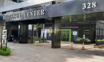 Sala comercial para alugar na Avenida Carlos Gomes, 328, Auxiliadora, Porto Alegre, 33 m2 por R$ 1.968