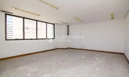Sala comercial para alugar na Avenida Carlos Gomes, 328, Boa Vista, Porto Alegre, 37 m2 por R$ 2.251
