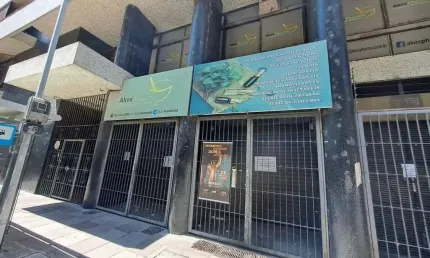 Ponto comercial para alugar na Avenida Senador Salgado Filho, 133, Centro Histórico, Porto Alegre, 158 m2 por R$ 12.500