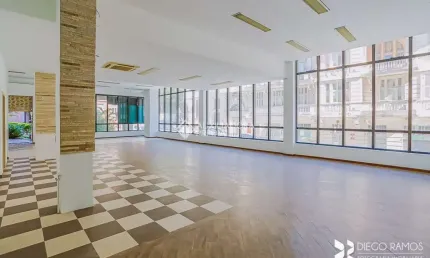 Ponto comercial para alugar na Rua Riachuelo, 1036, Centro Histórico, Porto Alegre, 368 m2 por R$ 18.000