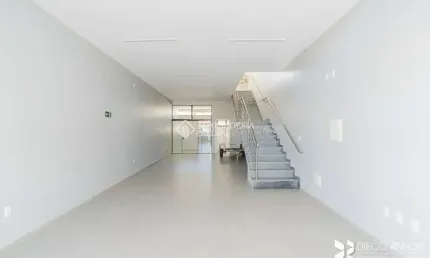 Ponto comercial para alugar na avenida assis brasil, 5320, são sebastião, porto alegre, 135 m2 por r$ 5.500
