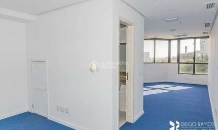 Sala comercial para alugar na Avenida Carlos Gomes, 1200, Auxiliadora, Porto Alegre, 42 m2 por R$ 1.700