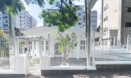 Casa comercial para alugar na Rua Dona Laura, 912, Rio Branco, Porto Alegre, 327 m2 por R$ 12.900
