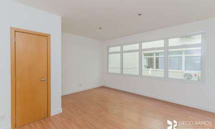 Sala comercial para alugar na Avenida Alegrete, 422, Petrópolis, Porto Alegre, 26 m2 por R$ 580