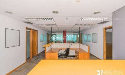 Sala comercial para alugar na Rua Mostardeiro, 800, Moinhos de Vento, Porto Alegre, 141 m2 por R$ 17.100