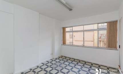 Sala comercial para alugar na Rua dos Andradas, 1560, Centro Histórico, Porto Alegre, 28 m2 por R$ 650