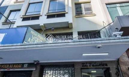 Sala comercial para alugar na Rua Siqueira Campos, 1193, Centro Histórico, Porto Alegre, 90 m2 por R$ 1.700