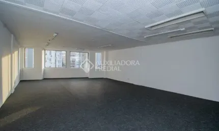 Sala comercial para alugar na Rua Doutor Flores, 98, Centro Histórico, Porto Alegre, 60 m2 por R$ 500