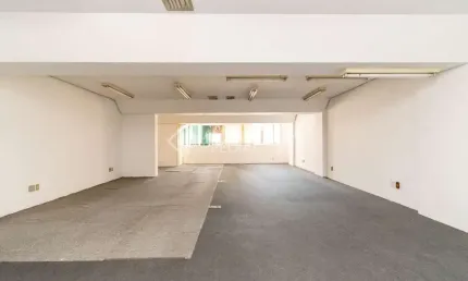 Sala comercial para alugar na Rua dos Andradas, 1248, Centro Histórico, Porto Alegre, 126 m2 por R$ 2.400