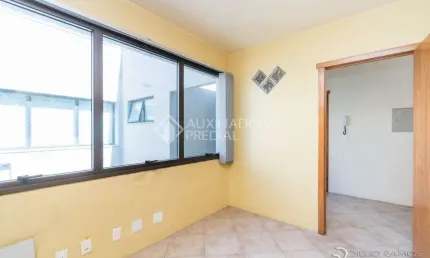 Sala comercial para alugar na Rua Tenente-Coronel Fabrício Pilar, 55, Mont Serrat, Porto Alegre, 37 m2 por R$ 1.200