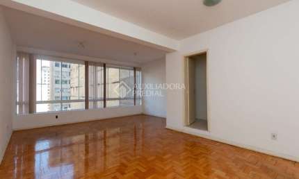 Sala comercial para alugar na Rua Vigário José Inácio, 399, Centro Histórico, Porto Alegre, 39 m2 por R$ 600