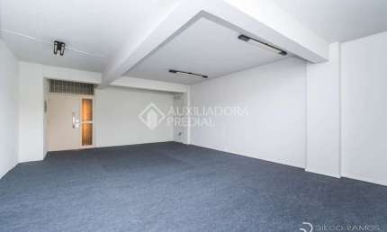 Sala comercial para alugar na Rua dos Andradas, 800, Centro Histórico, Porto Alegre, 136 m2 por R$ 1.700