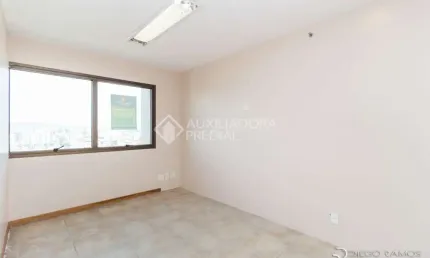 Sala comercial para alugar na Avenida Borges de Medeiros, 2105, Praia de Belas, Porto Alegre, 40 m2 por R$ 1.490