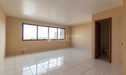 Sala comercial para alugar na Avenida Borges de Medeiros, 2105, Praia de Belas, Porto Alegre, 50 m2 por R$ 1.750