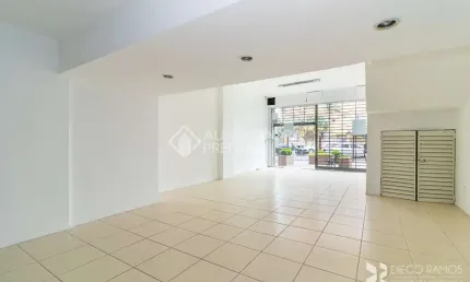 Ponto comercial para alugar na Rua Vinte e Quatro de Outubro, 1350, Auxiliadora, Porto Alegre, 232 m2 por R$ 5.000