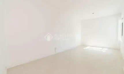 Sala comercial para alugar na Avenida Assis Brasil, 1800, Passo da Areia, Porto Alegre, 20 m2 por R$ 800