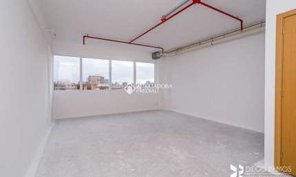 Sala comercial para alugar na Rua Gomes Jardim, 301, Santana, Porto Alegre, 37 m2 por R$ 2.000
