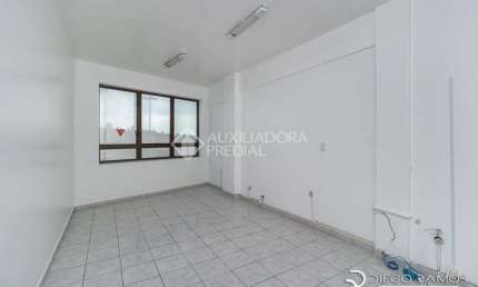 Sala comercial para alugar na Avenida Assis Brasil, 1800, Passo da Areia, Porto Alegre, 22 m2 por R$ 800