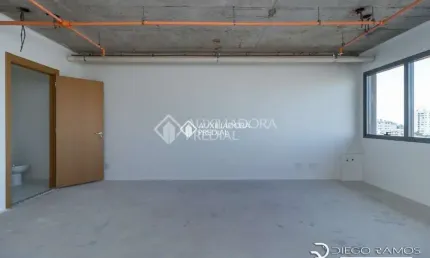 Sala comercial para alugar na Avenida Assis Brasil, 2827, Passo da Areia, Porto Alegre, 47 m2 por R$ 2.000