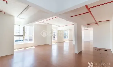 Sala comercial para alugar na Rua General Bento Martins, 24, Centro Histórico, Porto Alegre, 154 m2 por R$ 2.200