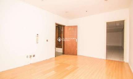 Sala comercial para alugar na Rua Doutor Flores, 263, Centro Histórico, Porto Alegre, 75 m2 por R$ 2.217