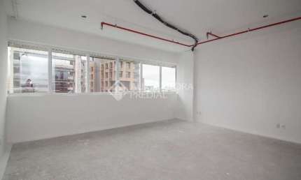 Sala comercial para alugar na Avenida Cristóvão Colombo, 2948, Floresta, Porto Alegre, 45 m2 por R$ 3.043