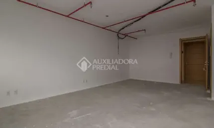 Sala comercial para alugar na Avenida Cristóvão Colombo, 2948, Floresta, Porto Alegre, 43 m2 por R$ 2.930