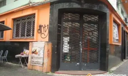 Ponto comercial para alugar na Avenida Cristóvão Colombo, 718, Floresta, Porto Alegre, 600 m2 por R$ 20.000