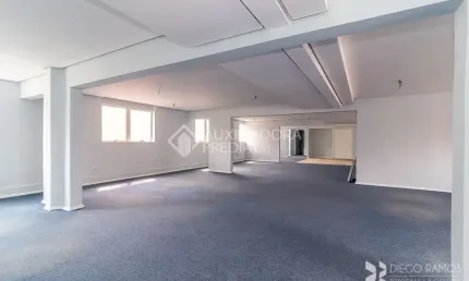 Apartamento para alugar na Rua General Bento Martins, 24, Centro Histórico, Porto Alegre, 538 m2 por R$ 8.700