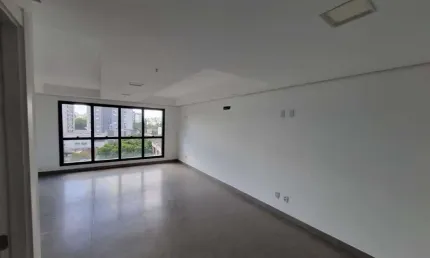 Sala comercial para alugar na Avenida Érico Veríssimo, 595, Menino Deus, Porto Alegre, 36 m2 por R$ 1.700