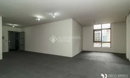 Sala comercial para alugar na Praça Quinze de Novembro, 66, Centro Histórico, Porto Alegre, 52 m2 por R$ 1.000