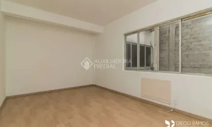 Sala comercial para alugar na Rua Jari, 83, Passo da Areia, Porto Alegre, 22 m2 por R$ 748