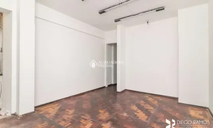 Sala comercial para alugar na Rua Vigário José Inácio, 566, Centro Histórico, Porto Alegre, 20 m2 por R$ 500