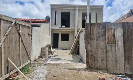 Casa com 2 quartos à venda na Rua Margarida de Andrade Weber, 468, Cidade Industrial, Curitiba, 70 m2 por R$ 370.000