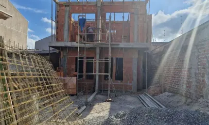 Casa com 3 quartos à venda na rua edenilda martins leal, 24, sítio cercado, curitiba, 102 m2 por r$ 499.000