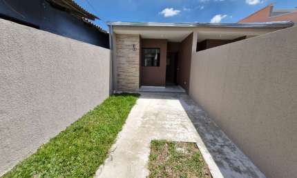 Casa com 2 quartos à venda na Rua Mauro Martins de Freitas, 58, Tatuquara, Curitiba por R$ 320.000