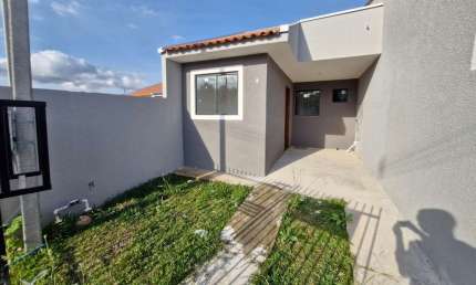Casa com 2 quartos à venda na Rua General Luiz Carlos Pereira Tourinho, 1591, Campo de Santana, Curitiba por R$ 210.000