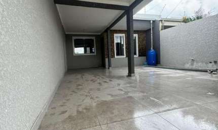 Casa com 2 quartos à venda na Rua Chapéu-do-Sol, 195, Eucaliptos, Fazenda Rio Grande por R$ 300.000
