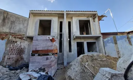 Casa com 3 quartos à venda na Rua Adriana Ceres Zago Bueno, 703, Tatuquara, Curitiba por R$ 380.000