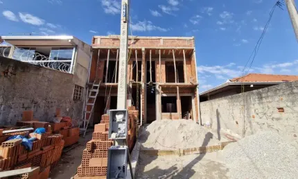 Casa com 3 quartos à venda na Rua Adolpho Bertoldi, 386, Campo de Santana, Curitiba por R$ 450.000